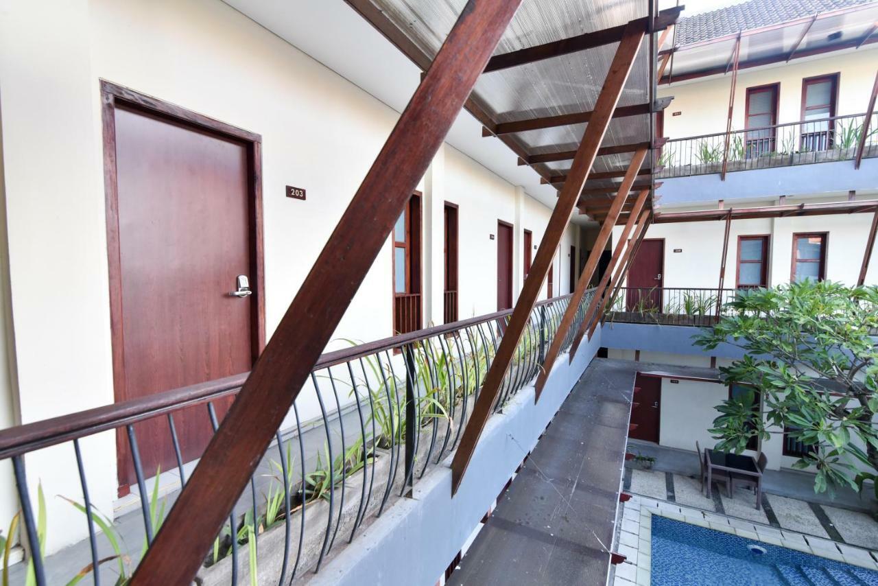 Reddoorz Near Legian Street Hotel Kuta  Exterior photo